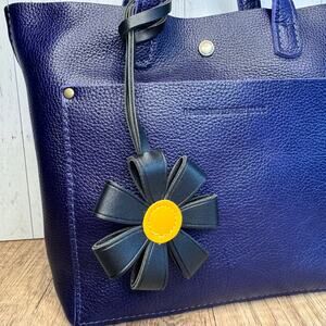 Black Daisy Bag Charm Flower Purse Flair Keychain NEW FAST SHIP Flower Accessory